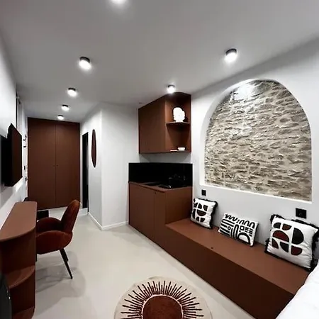 The Family - Le Terracotta Apartment *